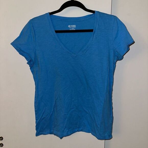 VS PINK Women’s Turquoise Blue V Neck Basic Tee Size Medium Gently Worn - Picture 1 of 8
